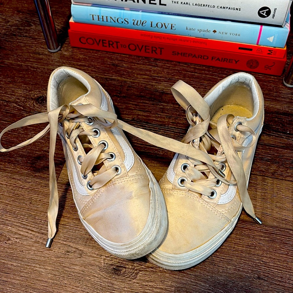 Vans satin